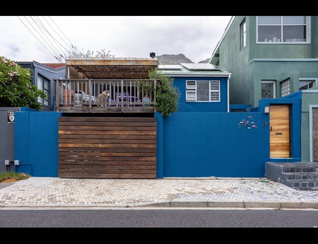 3 BEDROOM FREEHOLD FOR SALE IN VREDEHOEK